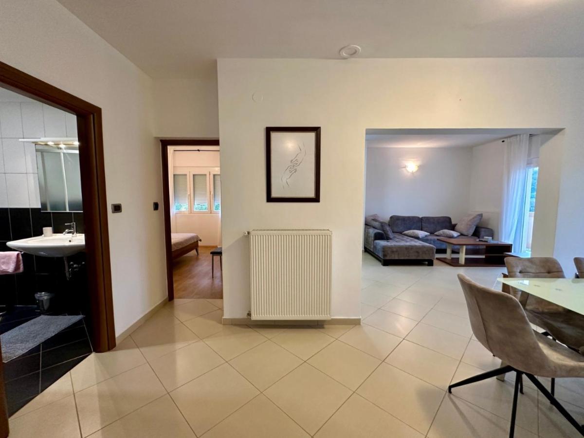 Apartment Dujam Rab Town